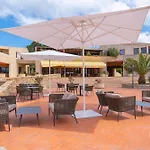 With Swimming Pool In Costa Serena Just 700 Mt From The Sea Apartahotel 3*