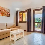 With Swimming Pool In Costa Serena Just 700 Mt From The Sea Apart-hotel Porto Rafael