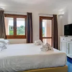 Apart-hotel With Swimming Pool In Costa Serena Just 700 Mt From The Sea 3*