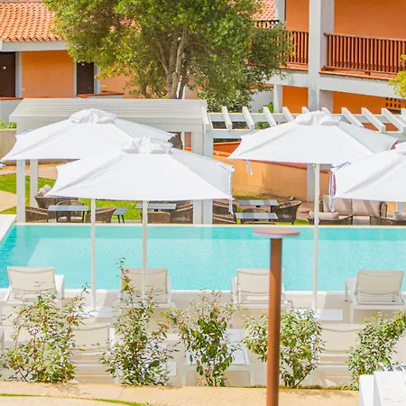 With Swimming Pool In Costa Serena Just 700 Mt From The Sea Aparthotel Porto Rafael