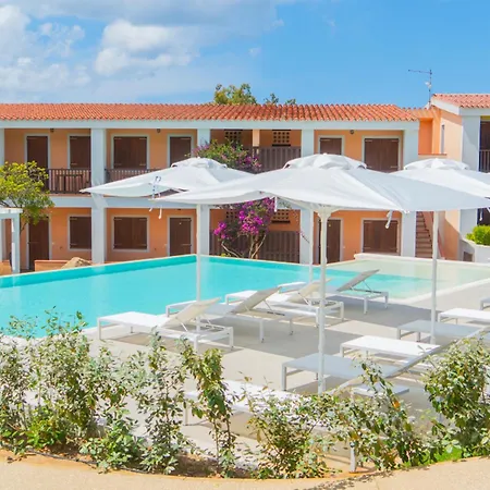 Apartmanhotel With Swimming Pool In Costa Serena Just 700 Mt From The Sea Porto Rafael