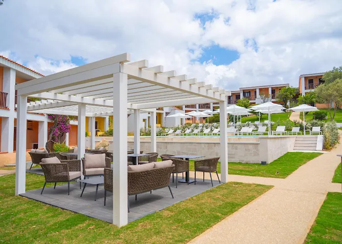 Apartmanhotel With Swimming Pool In Costa Serena Just 700 Mt From The Sea