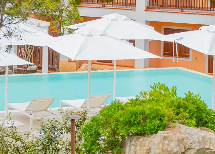 Apartmanhotel With Swimming Pool In Costa Serena Just 700 Mt From The Sea Porto Rafael