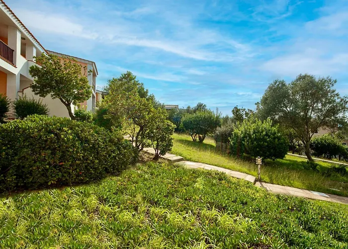 Apartmanhotel With Swimming Pool In Costa Serena Just 700 Mt From The Sea 3*