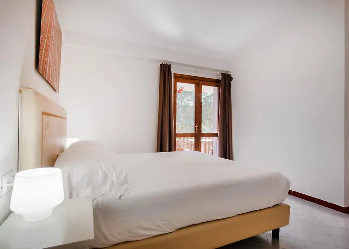 With Swimming Pool In Costa Serena Just 700 Mt From The Sea Apartmanhotel Porto Rafael
