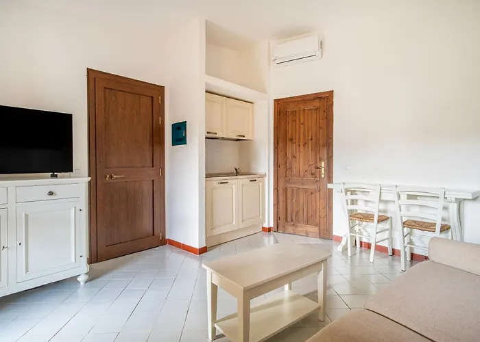 Apartmanhotel With Swimming Pool In Costa Serena Just 700 Mt From The Sea 3*